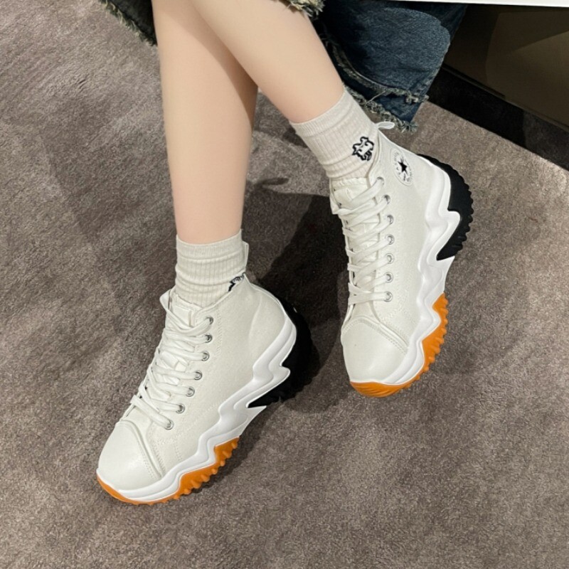 2025. aasta uued naiste libisemiskindlad paksu tallaga välijooksuspordijalatsid Trendikas nööriga disainiga mugavad ümmarguse varbaga naiste kõndimisjalatsid