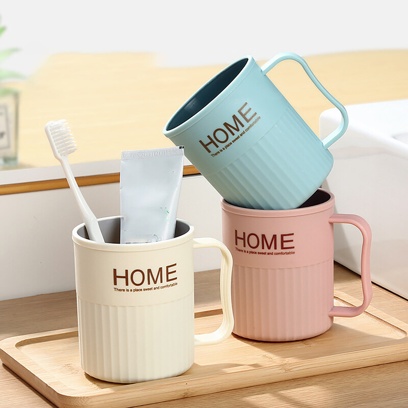 Cupă pentru apă de gură cu două culori pentru export. Cupă pentru periuță de dinți de uz casnic.