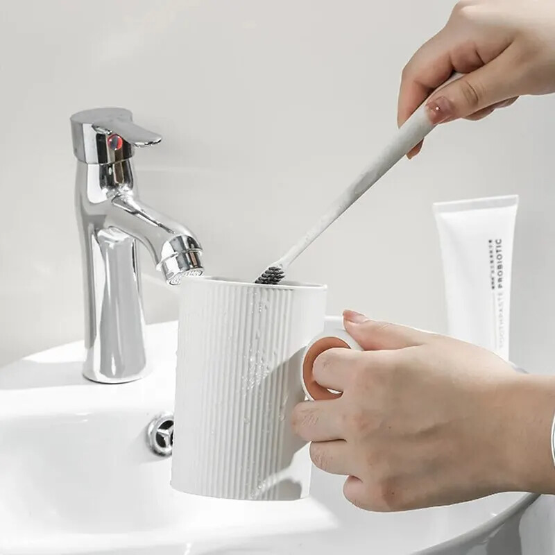 Baltas burnos skalavimo skysčio puodelis su rankena Daugkartinio naudojimo paprasti buitiniai didelio kalibro plastikiniai vonios dantų šepetėlių puodeliai