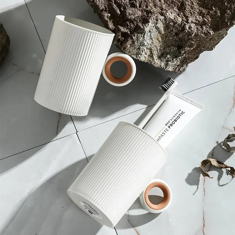 Baltas burnos skalavimo skysčio puodelis su rankena Daugkartinio naudojimo paprasti buitiniai didelio kalibro plastikiniai vonios dantų šepetėlių puodeliai