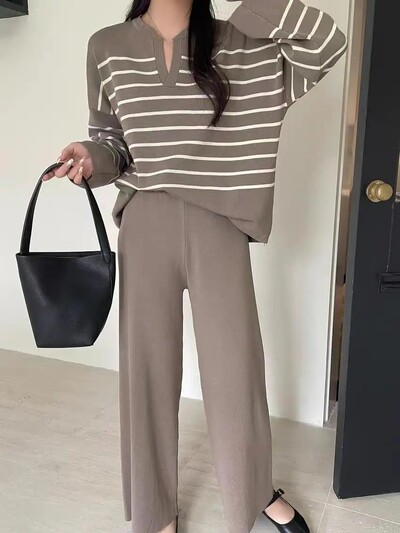 Moodne korea stiilis naiste ülikond, avara liibuva triibulise kootud ülaosaga kõrge vöökohaga vabaaja 2-osaline komplekt