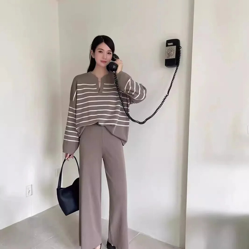 Moodne korea stiilis naiste ülikond, avara liibuva triibulise kootud ülaosaga kõrge vöökohaga vabaaja 2-osaline komplekt