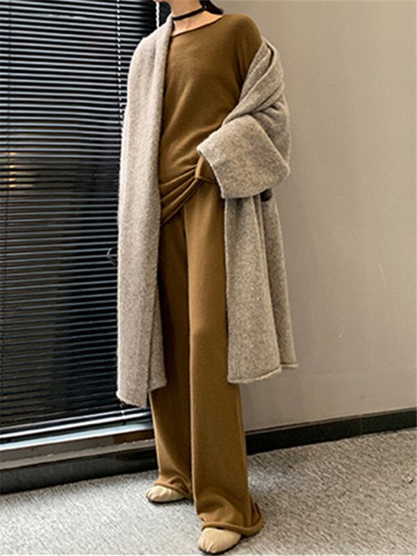 REALEFT rudens ziema, 2 dab. sieviešu komplekti, kašmira treniņtērps, 2024. gada džemperis ar slīpu kakla izgriezumu un skriešanas bikses ar platām kājām.