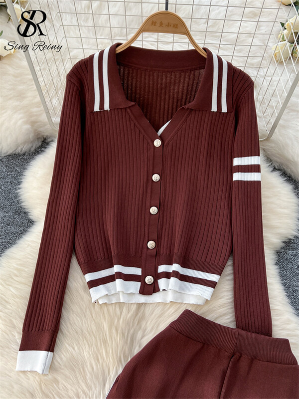 SINGREINY sügiskootud kaheosaline ülikond, revääri kaelus, üherealised topid+kõrge vöökohaga pikad püksid, naiste sviitrite komplektid