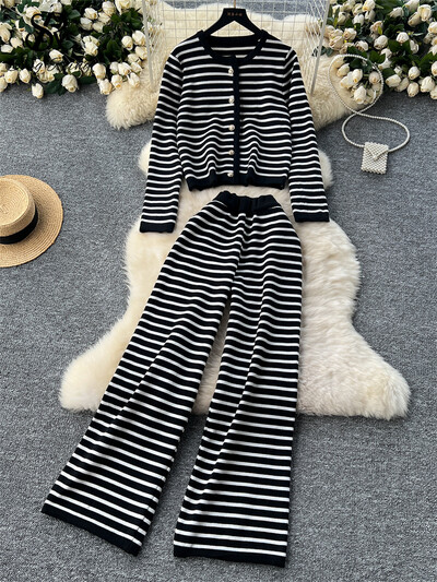 SINGREINY vecāka gadagājuma strīpainu džemperu komplekti ar O veida kakla vienrindu pamata topi + kabatas Ikdienas platas bikses rudens ziemas 2 gab.