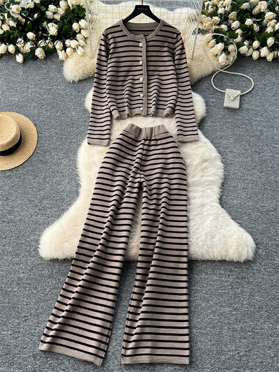 SINGREINY vecāka gadagājuma strīpainu džemperu komplekti ar O veida kakla vienrindu pamata topi + kabatas Ikdienas platas bikses rudens ziemas 2 gab.