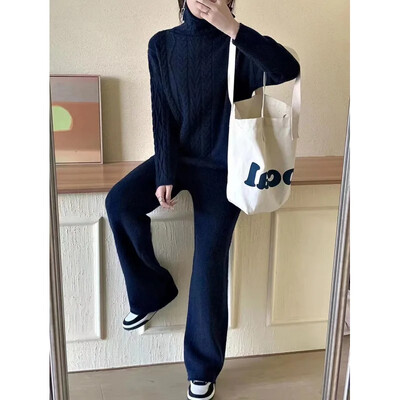 Neformāls, moderns Jaungada sieviešu trikotāžas džemperu komplekts, džemperis ar 2-daļīgu, rudens ziemas modes apģērbu