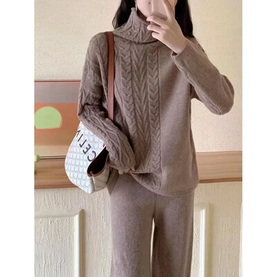 Neformāls, moderns Jaungada sieviešu trikotāžas džemperu komplekts, džemperis ar 2-daļīgu, rudens ziemas modes apģērbu