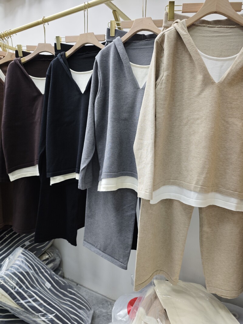 Rudens ziema sieviešu divdaļīgs trikotāžas džemperis treniņtērps silts ikdienas bikšu komplekts šiks ar kapuci džemperis, džemperis, trikotāžas bikses, kostīmi