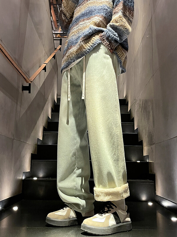 Zimske muške traperice Korejske modne flis podstave Debele tople ravne traper hlače Isprani pamuk Retro plave jeans hlače širokih nogavica