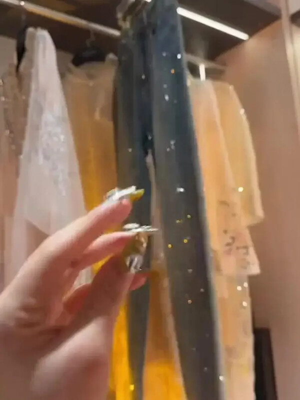 Dimanta džinsi sievietēm Spīdīgi ar augstu vidukli, brīvi plati kāju džinsu bikses zilas Rhinestone slaucīšanas bikses Streetwear modes bikses