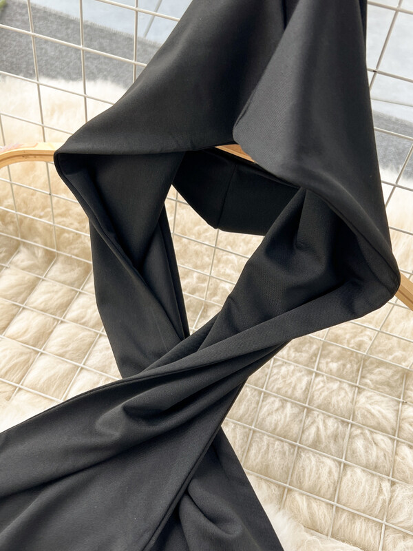 Foamlina sieviešu kombinezoni ar melnu kapuci Sexy Criss Cross Cut Out bez piedurknēm bez atzveltnes bez aizmugures ar augstu vidukli.