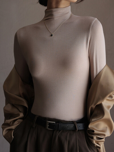 Пролетни базови дамски тениски Половина водолазка Тънък ежедневен пуловер Дамски горнища Едноцветни модални еластични тениски с дълъг ръкав за жени