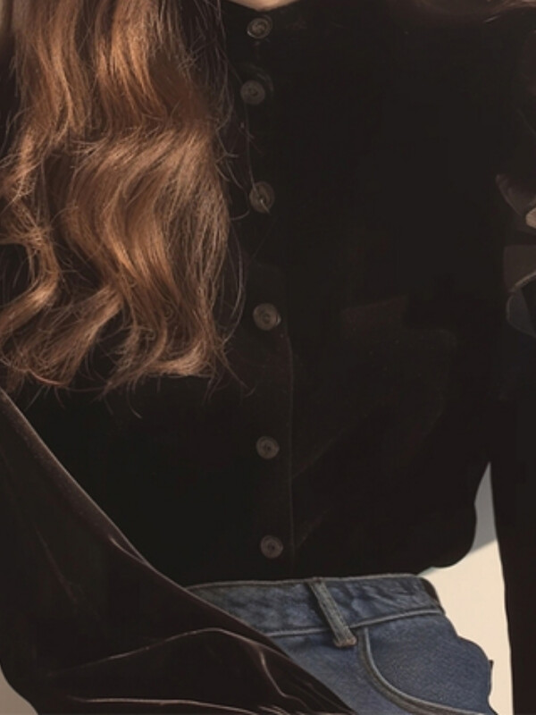 Melna samta blūze sievietēm ar volāniem garām piedurknēm temperamenta topi 2024. gada Blusas Mujer De Moda korejiešu vintage krekli uz kakla