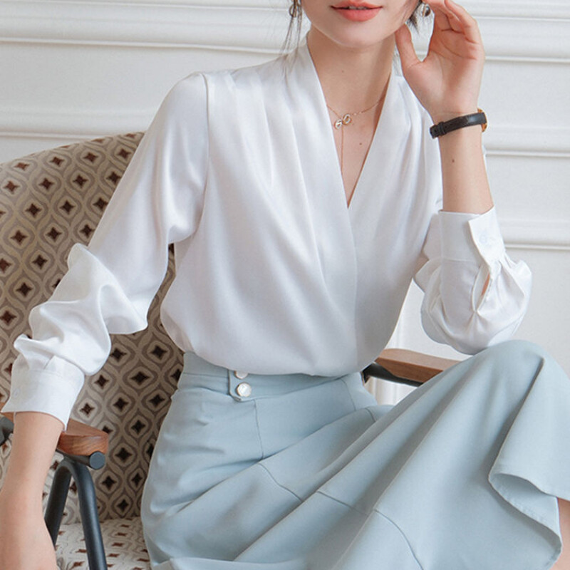 Pavasara rudens satīna krekls ar V-veida kakla izgriezumu Jaunas blūzes Sieviešu apģērbs Franču stils stils Vienkāršība Temperaments Vispārpiemēroti Y2K krekli