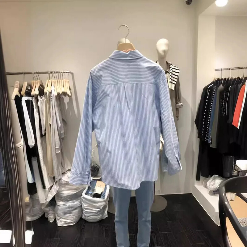 Sieviešu krekls ar pogām ar vienrindu, garām piedurknēm, blūzes ar garām piedurknēm.