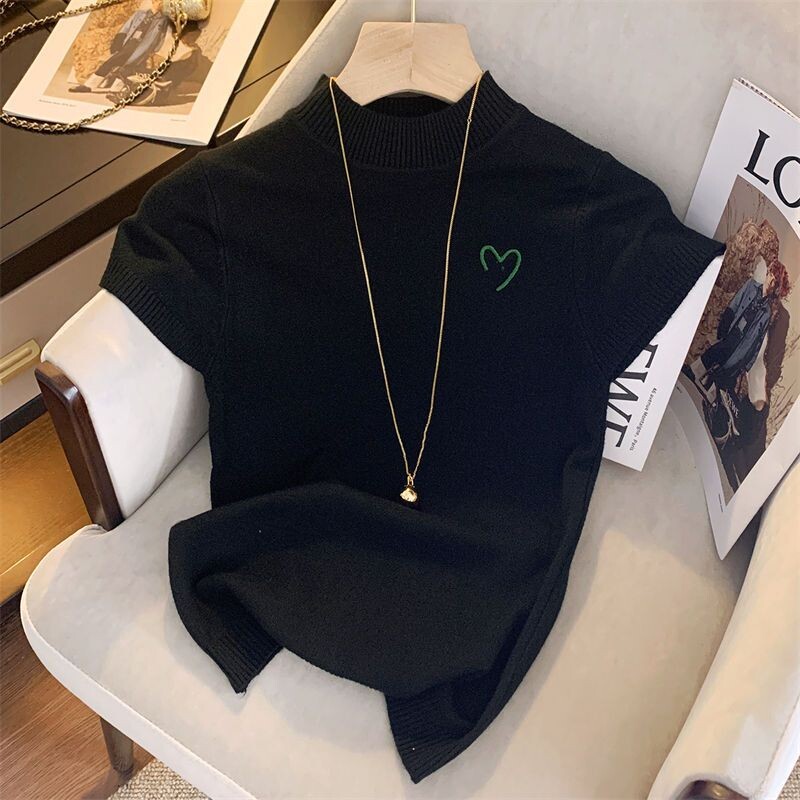 Половин водолазка с бродирани къси ръкави трикотаж дамски пуловер 2023 г. жилетка нови френски сладки тесни топове