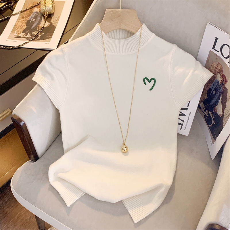 Половин водолазка с бродирани къси ръкави трикотаж дамски пуловер 2023 г. жилетка нови френски сладки тесни топове