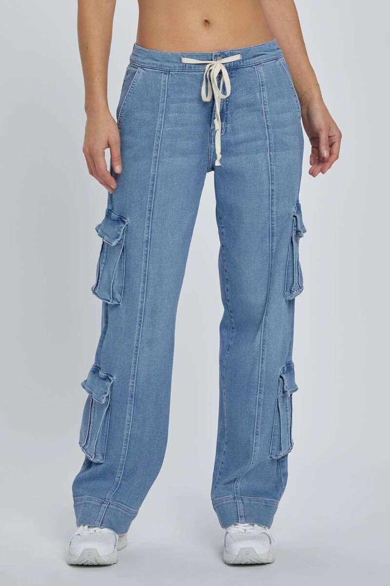 2025. aasta kevadised New Streeti naiste mitme taskuga laia säärerihmaga teksad