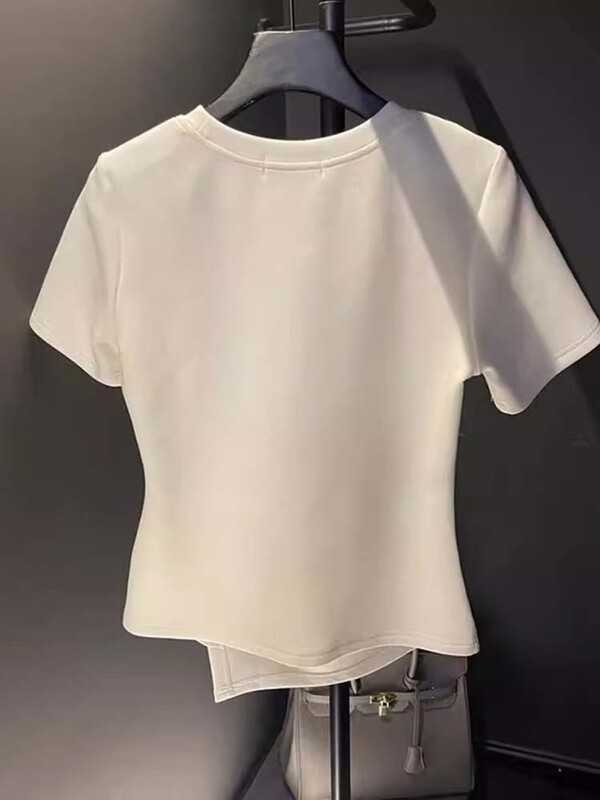 Salda vasara Jauni T-krekli Sieviešu raibs krokas Asimetrisks Crew Kakls Dobs Dimanti Plāni topi ar īsām piedurknēm