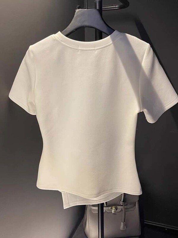 Salda vasara Jauni T-krekli Sieviešu raibs krokas Asimetrisks Crew Kakls Dobs Dimanti Plāni topi ar īsām piedurknēm