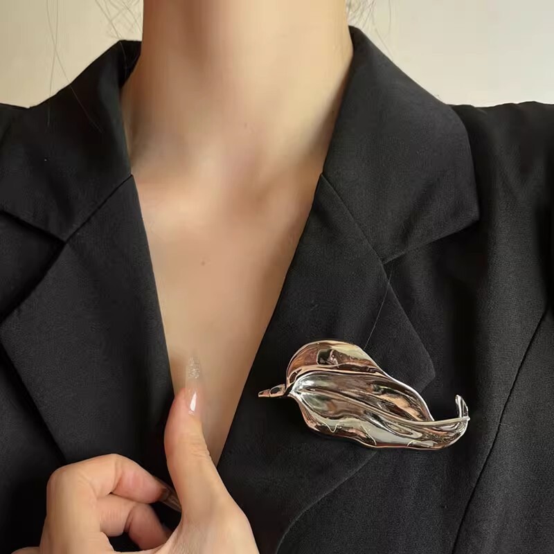 Vintage metāla lapas, ziedu formas sakta sievietēm unikāls, smalks uzvalks korsāžas piespraudes Modes aksesuāri ballīšu rotaslietas