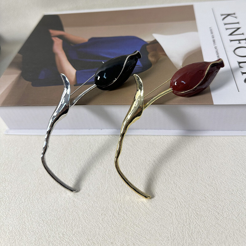 Jauna modes salda temperamenta sakausējuma INS tulpju ziedu sakta sieviešu ballītēm kāzu rotaslietas