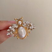 Jauna Rhinestone Pearl Bee sakta Mode, vienkāršs uzvalks, dzīvnieku apģērba aksesuāri, piespraude