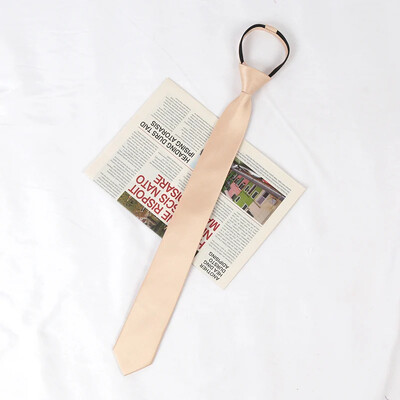 Jauna unisex cieta kaklasaite ar rāvējslēdzēju