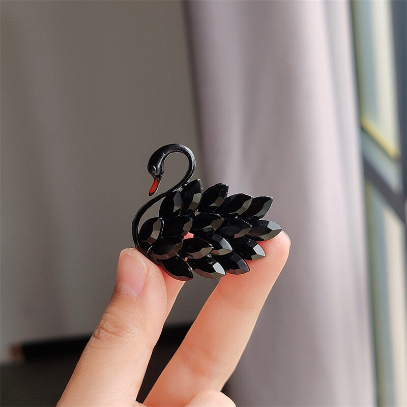 2024. gada jauna gulbja sakta sieviešu personība kristāla sakta moderns temperaments krūtis zieds daudzpusīgs mētelis jakas pogas dūriens