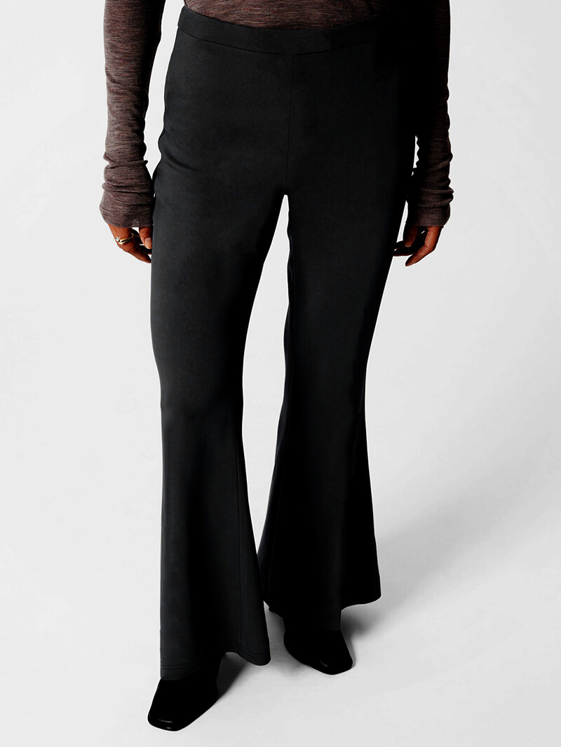 2024. gada pavasaris un rudens jaunais izmērs plus elegantas modes stila trikotāžas vidējas elastības vienkrāsainas bikses