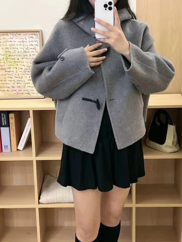 UCXQ Модно вълнено палто Корейски стил Стойка яка Уникално едноредно дебело яке с качулка Дамско 2025 Есен Зима