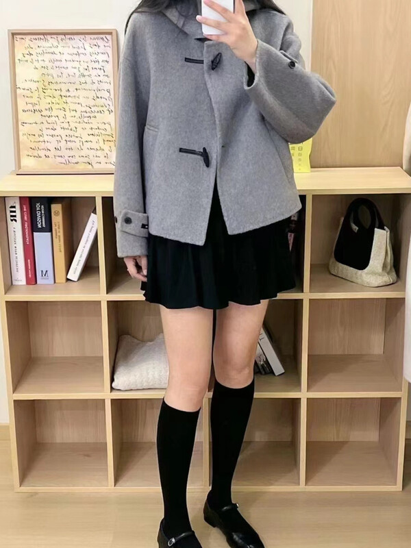 UCXQ Модно вълнено палто Корейски стил Стойка яка Уникално едноредно дебело яке с качулка Дамско 2025 Есен Зима