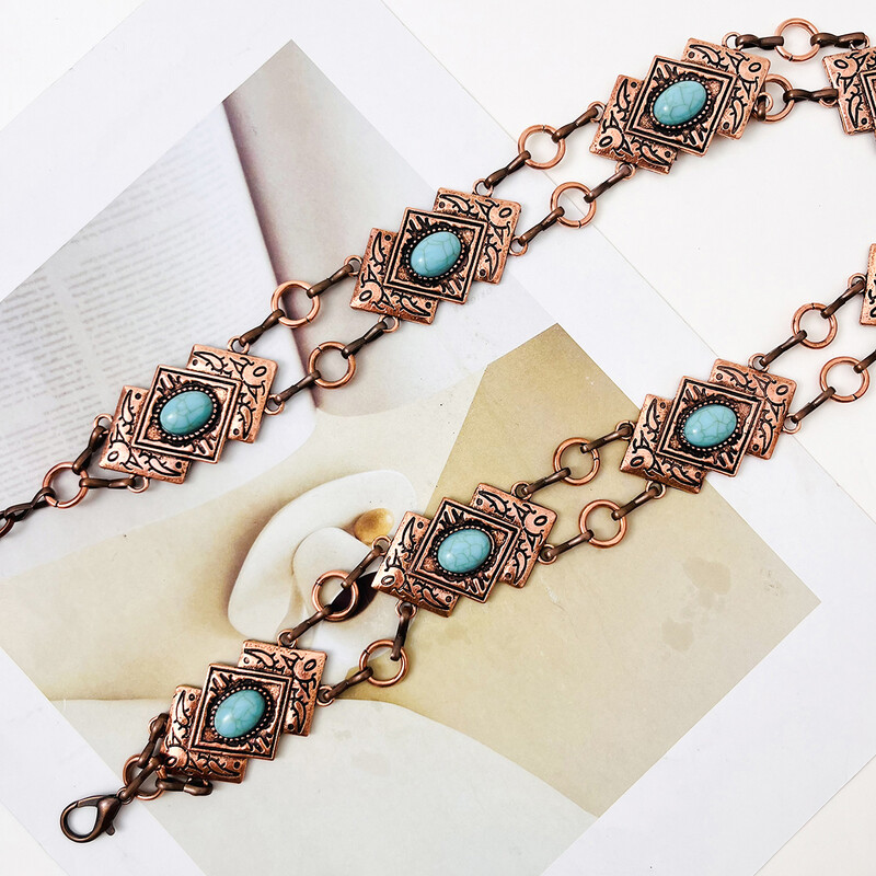 Srebrni izrez u boemskom stilu s tirkiznim ženskim lančićem oko struka