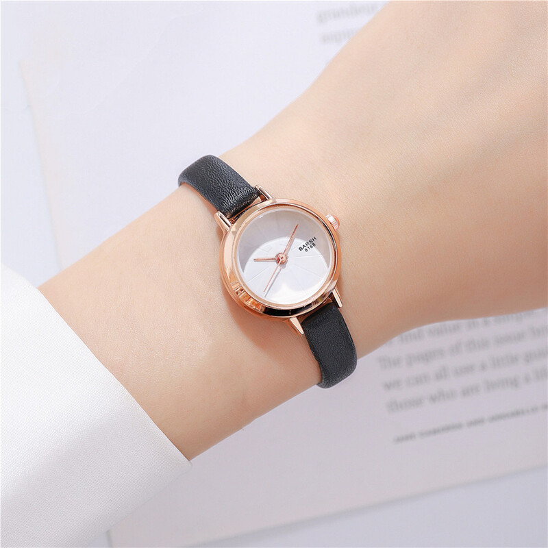 modni tanak kožni ženski kvarcni casual sat