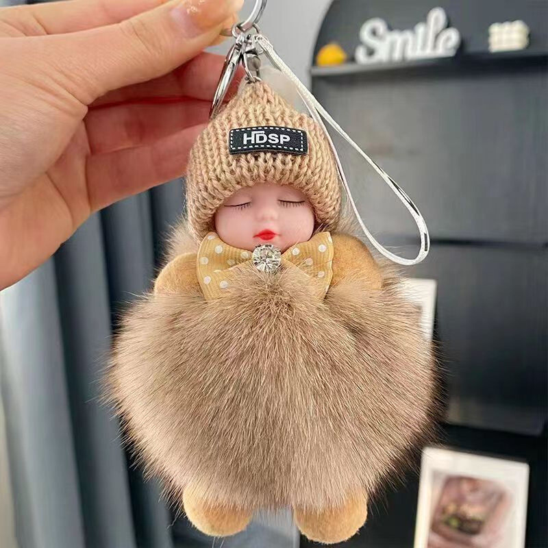 Automašīnas kulons no īstas lapsas kažokādas, lelles naktsveļa, multfilmas atslēgu piekariņš, plīša lelle, jauka soma