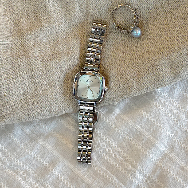 1kom novodošli, čvrsti remen od nehrđajućeg čelika, ležeran, jednostavan, moderan, vodootporan, mini kvadratni ženski kvarcni sat s ružičastim zlatom