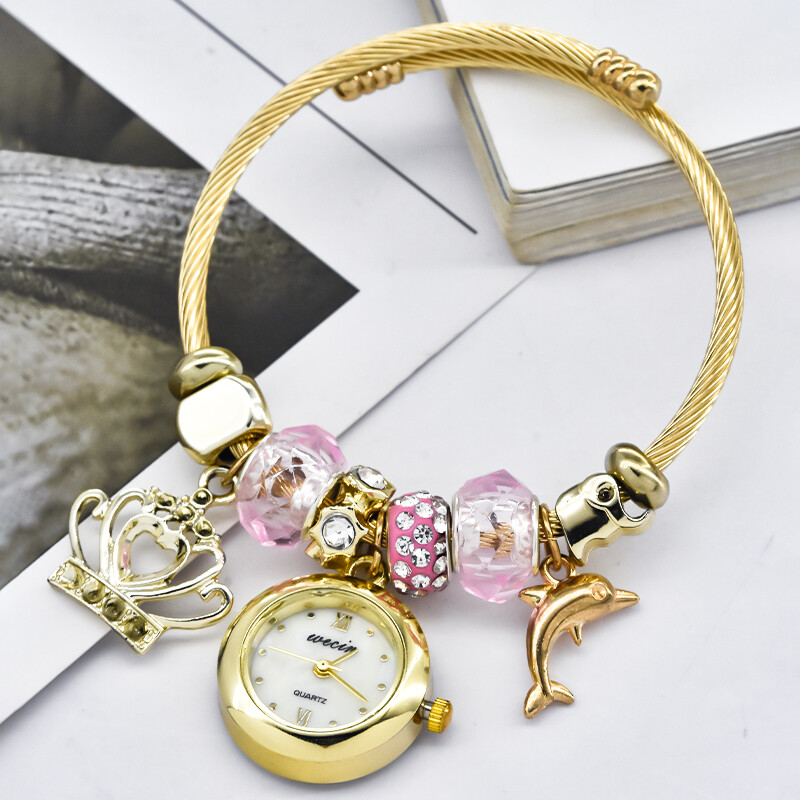 Дамски часовник с гривна Love със стилен декор Изискан кръгъл кварцов часовник Ежедневна елегантност