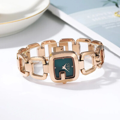 NOI Brățări ușoare de lux Ceasuri simple de modă pentru femei Ceas de damă cu cuarț de calitate superioară Din aliaj antic reloj para mujer