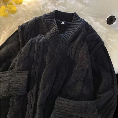 Pulover alb cu decolteu în V, îngroșat, din tricot cu cablu, pentru bărbați, iarna, cu o formă lejeră, de nișă, tricotat la modă.