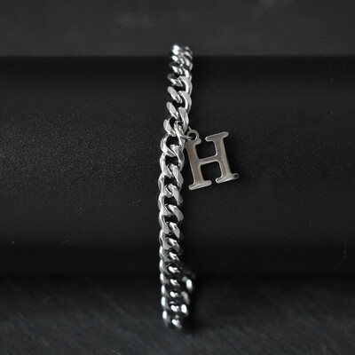 Гривни със сребърен цвят AZ инициал за мъже, жени, никога не избледняваща гривна от кубинска верига от неръждаема стомана с 26 буквена азбука