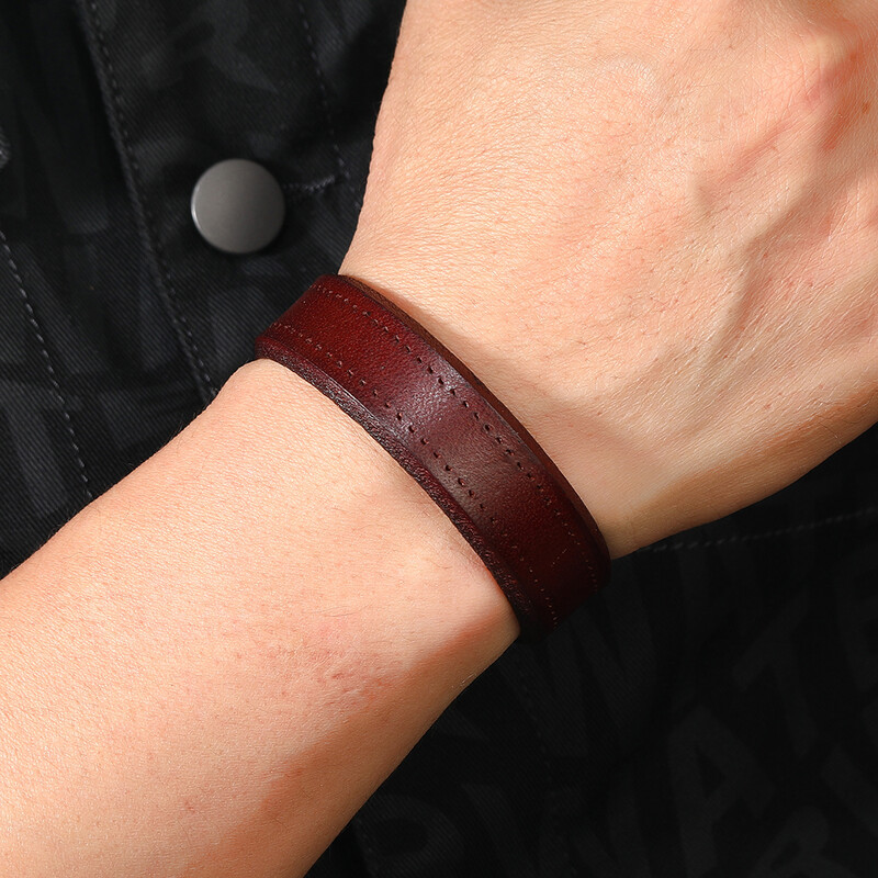 Vintage kožna narukvica za muškarce Jednostavna muška narukvica od goveđe kože s kopčom