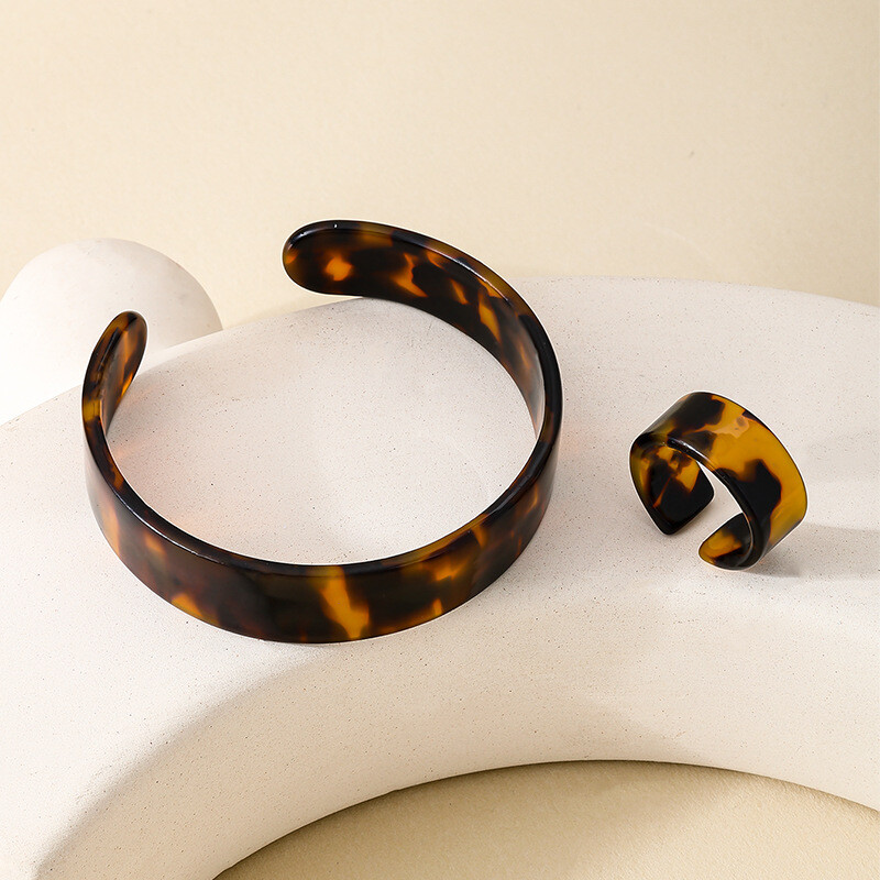 Brățară cu manșetă cu inel acrilic exagerat cu imprimeu leopard pentru femei Set de bijuterii din rășină Pulseras Mujer