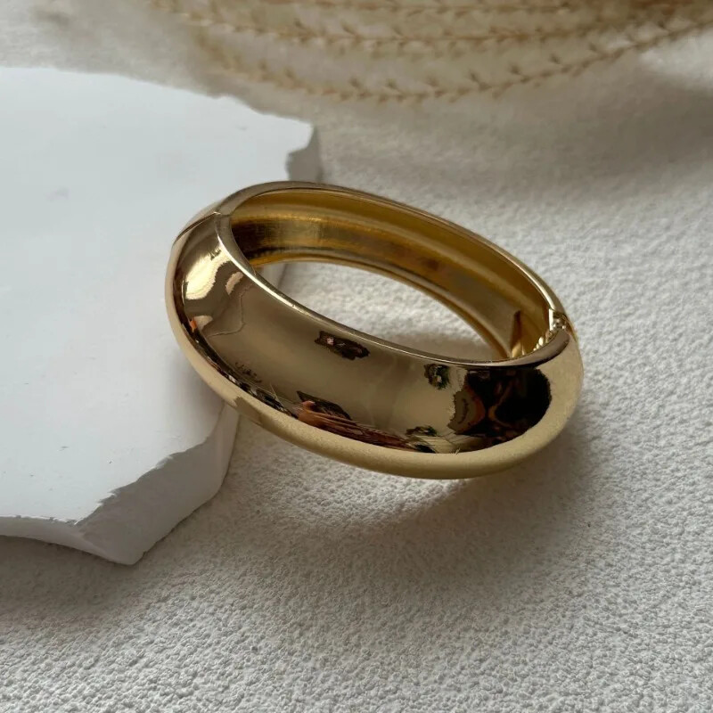 Vintage metalna široka narukvica Akrilna geometrijska nepravilna narukvica od smole za žene Modni nakit