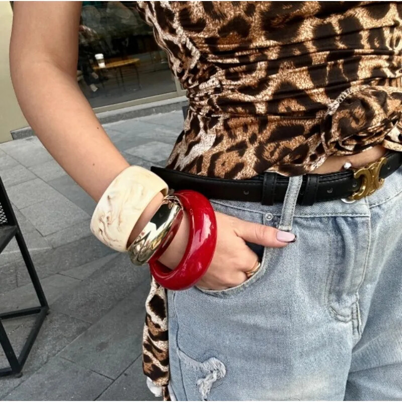 Vintage metalna široka narukvica Akrilna geometrijska nepravilna narukvica od smole za žene Modni nakit