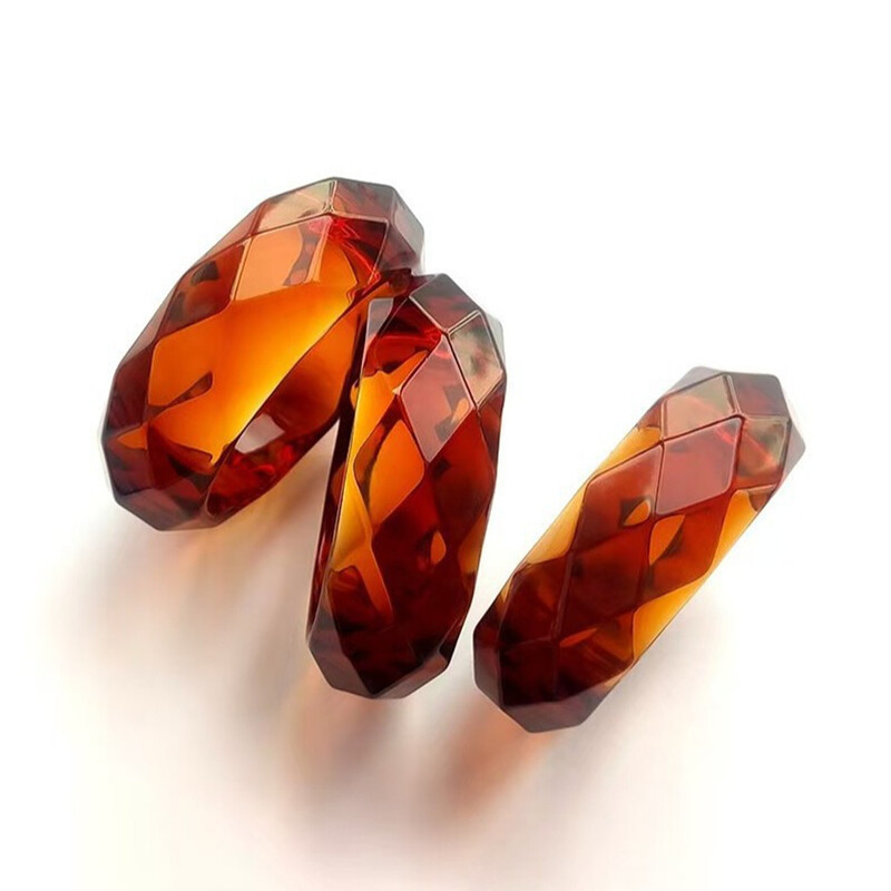 Vintage nepravilne akrilne zdepaste narukvice od smole za žene Preuveličane geometrijske metalne narukvice s privjescima Nakit za zabave Pokloni