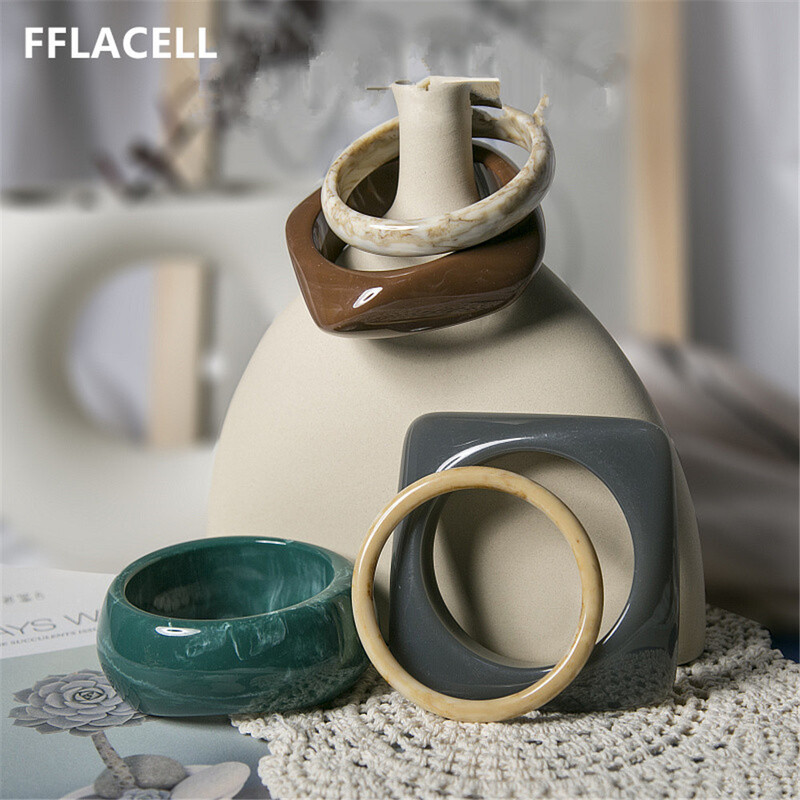 2021. G. JAUNA Vintage daudzkrāsu sveķu akrila ģeometriska neregulāra kvadrātveida apaļa rokassprādze vienkārša stila rokassprādze sievietēm rotaslietas