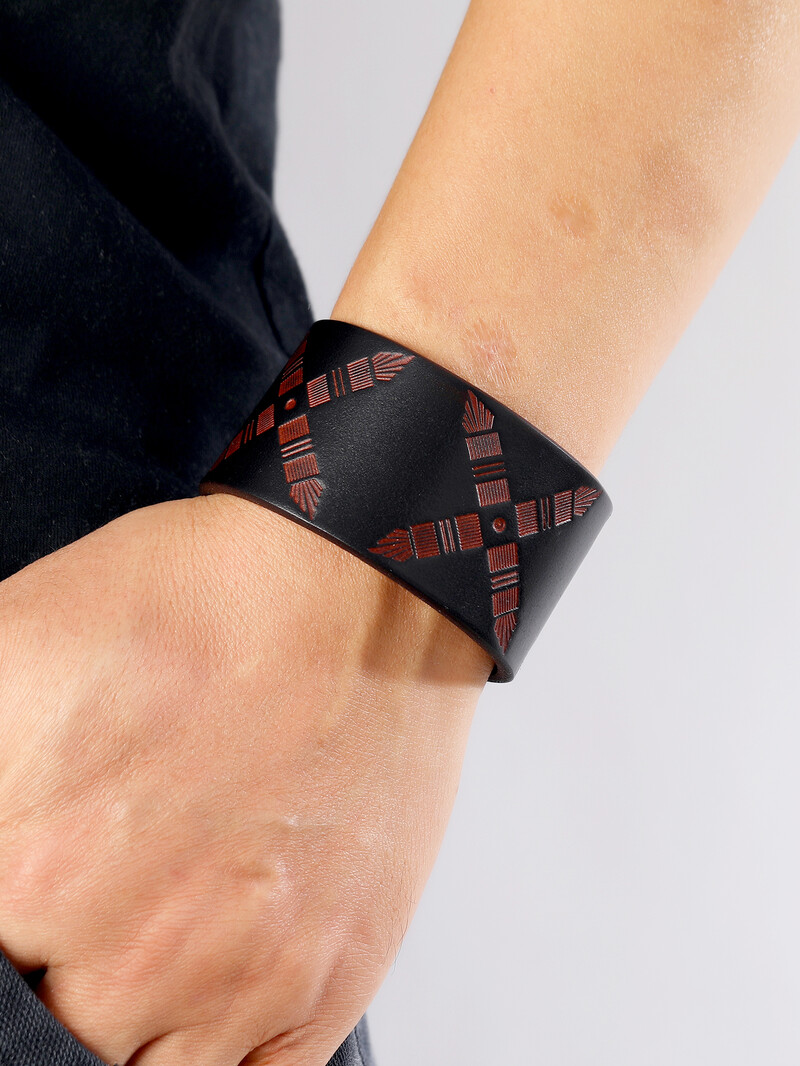 Vintage ādas aproce ar iespiedumu