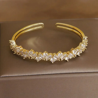 Klasiskas kristāla burtu ģeometriskas vaļējas rokassprādzes un rokassprādzes sievietēm Modes zīmolu rotaslietas panka stila aproces