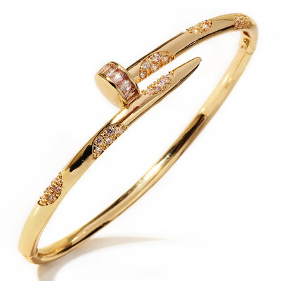 Cupru cu deschidere cu zirconiu Brățară simplă la modă pentru femei Bijuterii din oțel inoxidabil pentru femei la modă Cadouri de vacanță pentru prietene